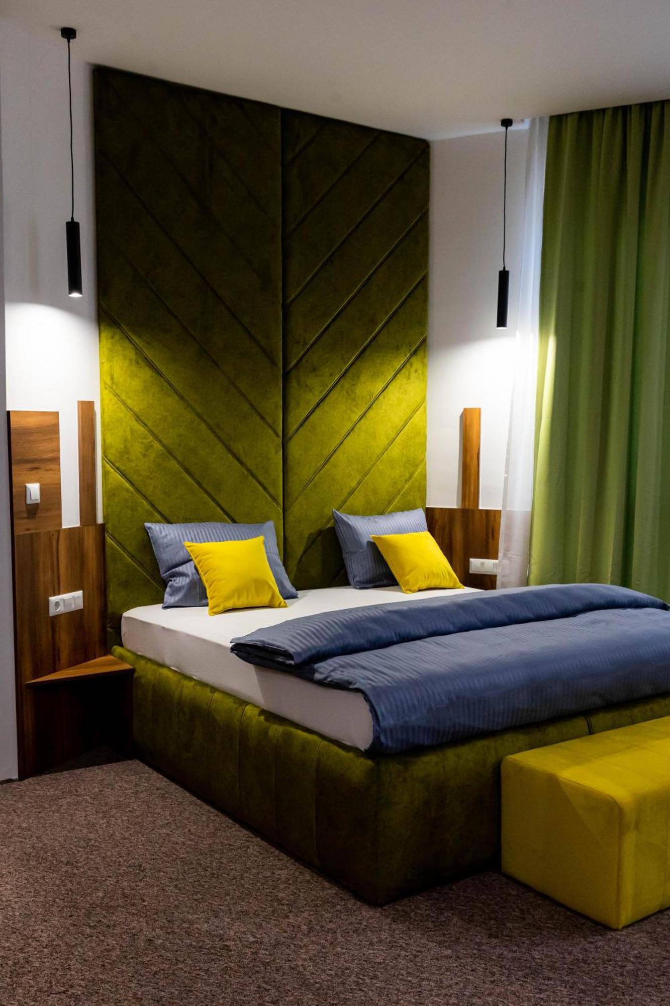 טראווניק Hostel Tron מראה חיצוני תמונה